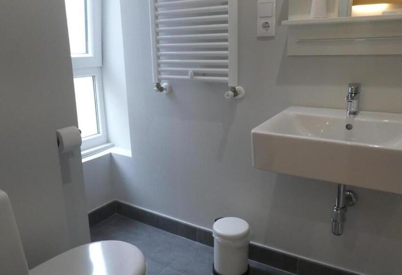 Отель Plaza Pombo B&b   Hostal