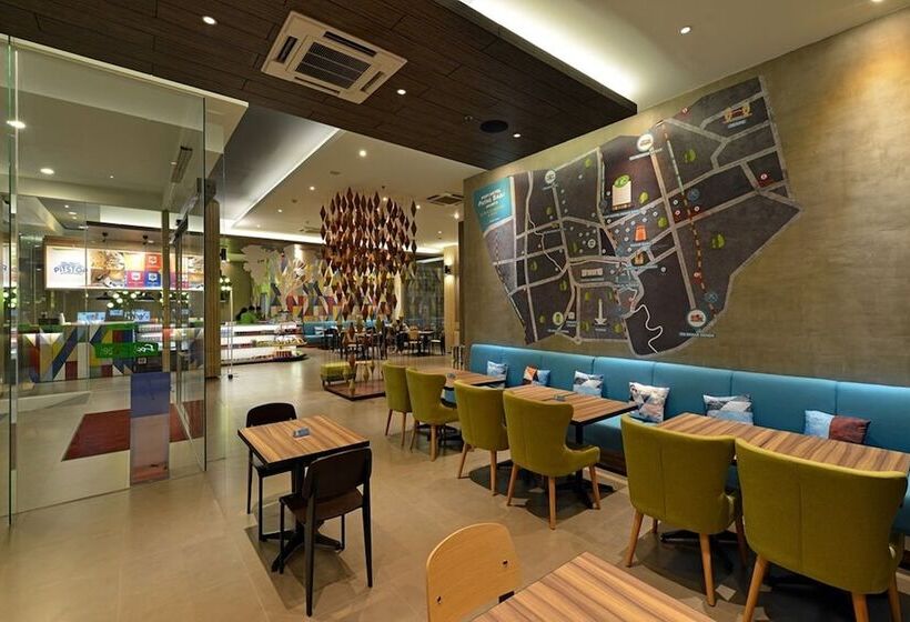 Pop! Hotel Pasar Baru Jakarta