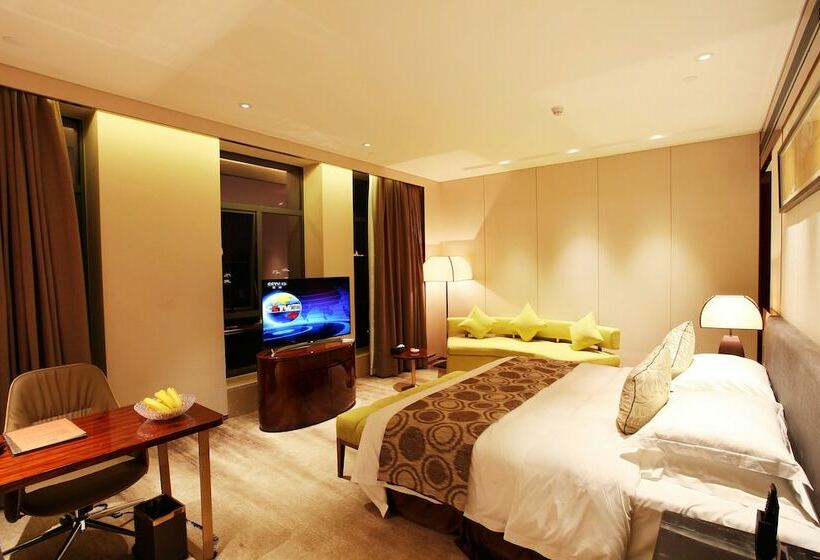 Отель Ramada Plaza By Wyndham Changsha South