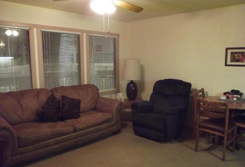 호텔 Roundhouse Resort