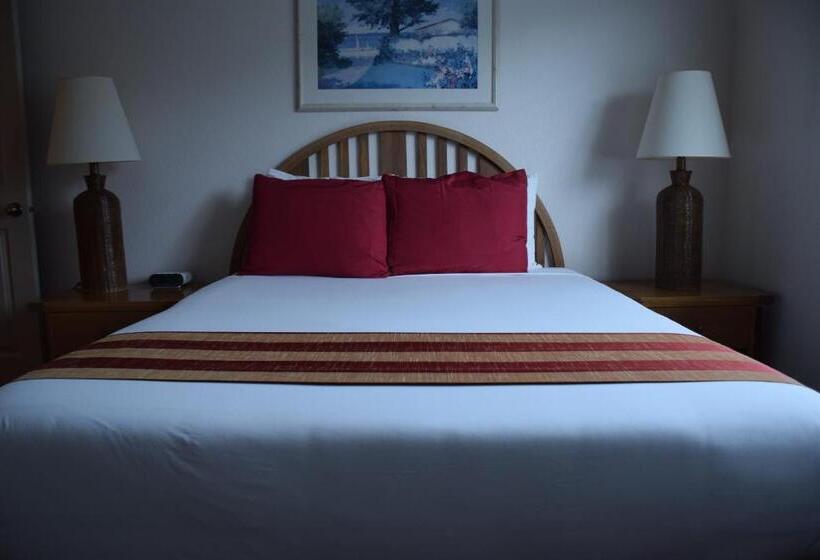 فندق Schooner Landing