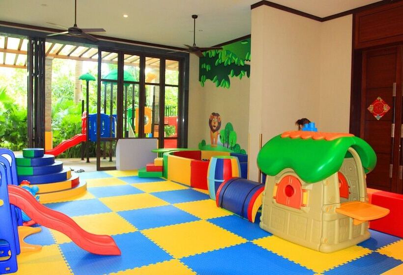 هتل Sanya Seacube Holiday