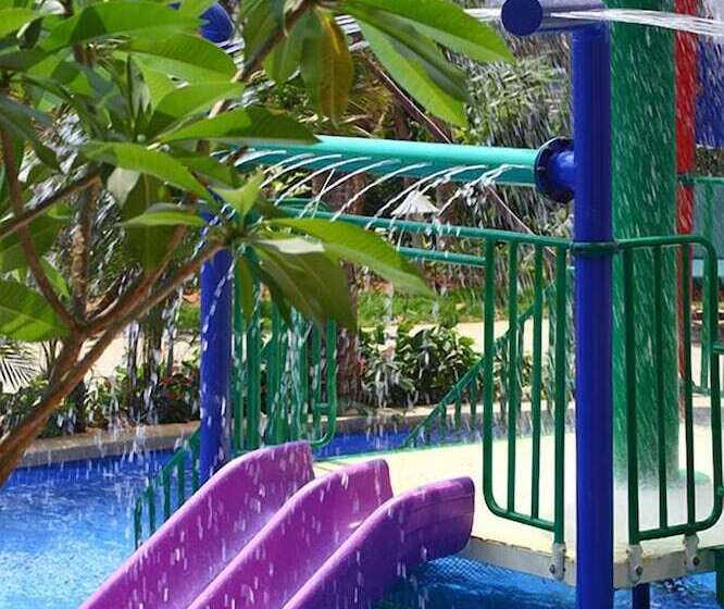 هتل Sanya Seacube Holiday