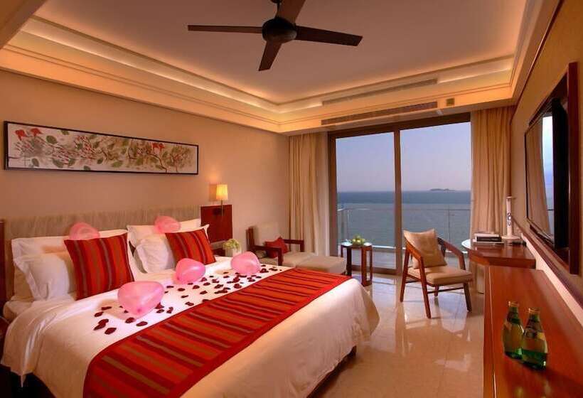 هتل Sanya Seacube Holiday