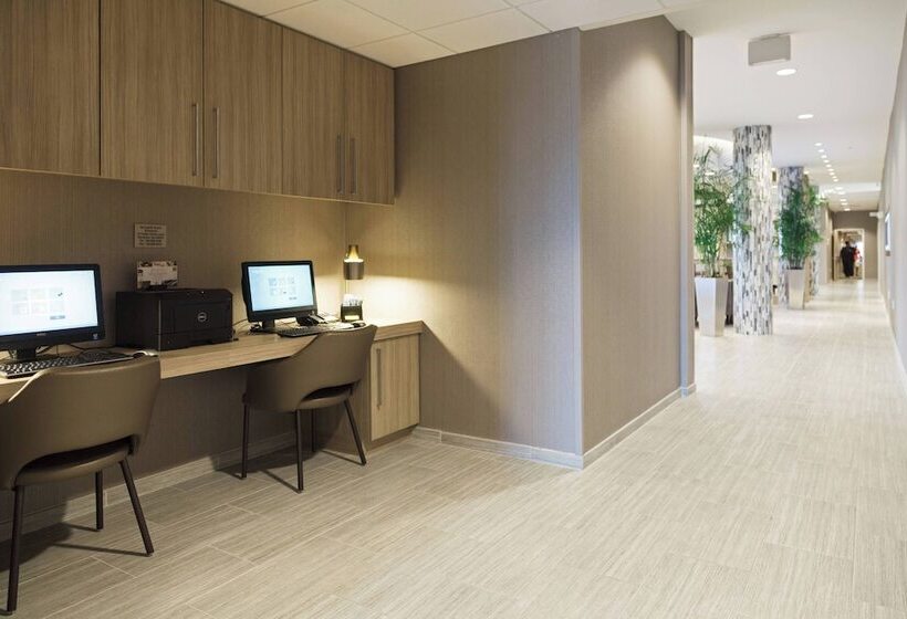 هتل Springhill Suites By Marriott Somerset Franklin Township