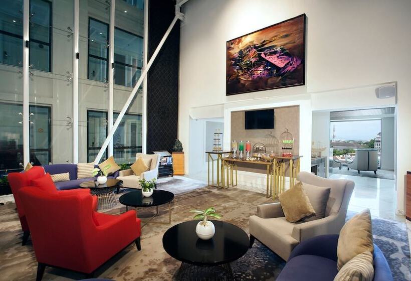 Отель Swissbelboutique Yogyakarta