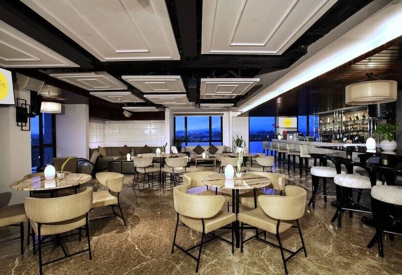 Отель Swissbelboutique Yogyakarta