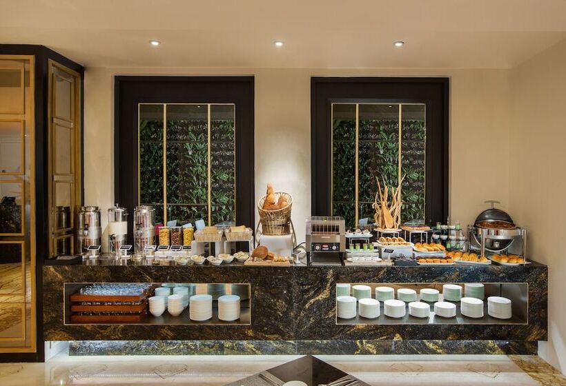 Отель Swissbelboutique Yogyakarta