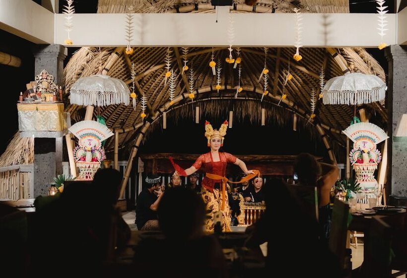 ホテル The Alena Resort A Pramana Experience