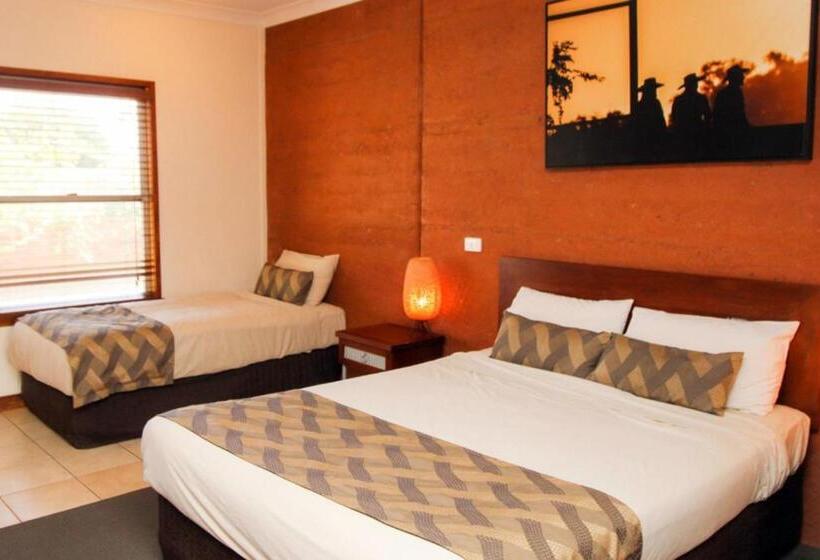 هتل The Gidgee Inn