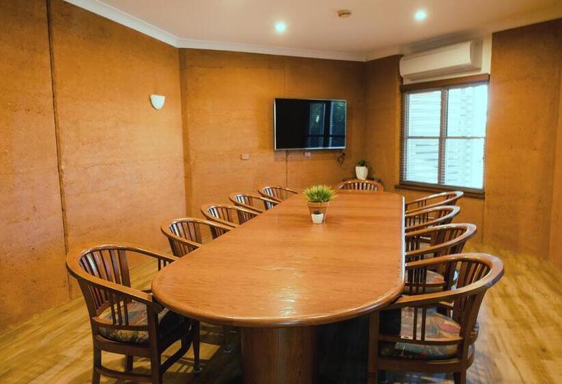 هتل The Gidgee Inn