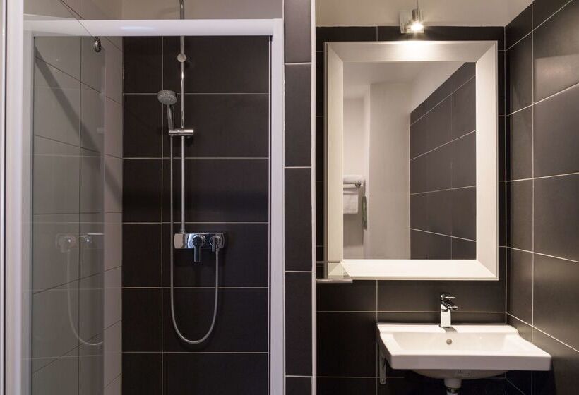 酒店 The Originals City, Hôtel Marnelavallée Est, Meaux