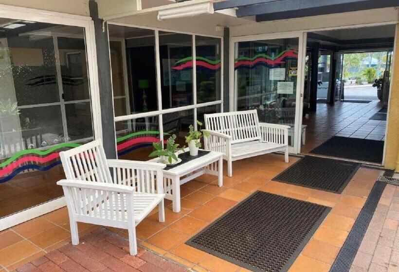 בית מלון כפרי The Resort At Dolphin Heads