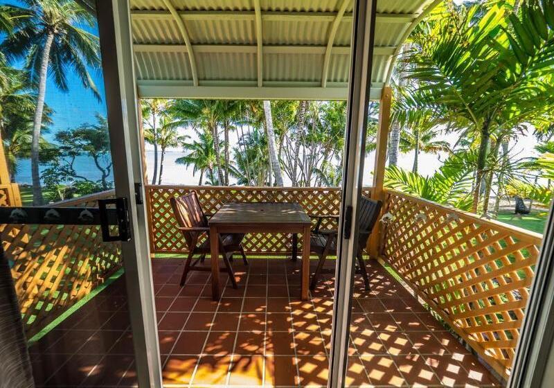 בית מלון כפרי The Resort At Dolphin Heads