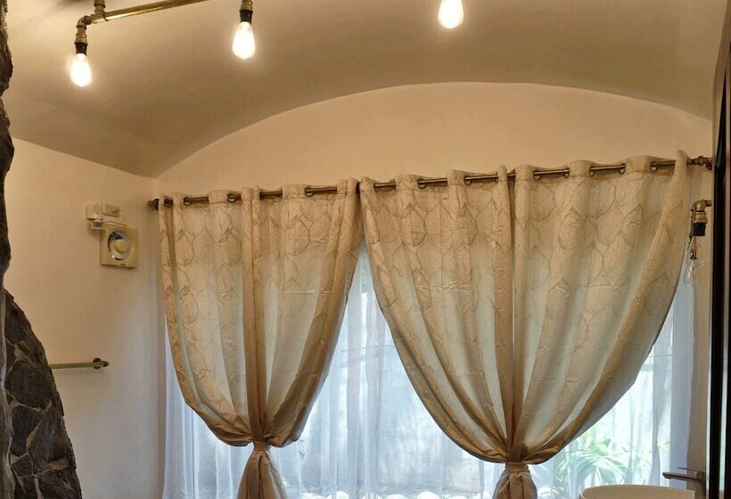 هتل White Chocolate Hills Resort