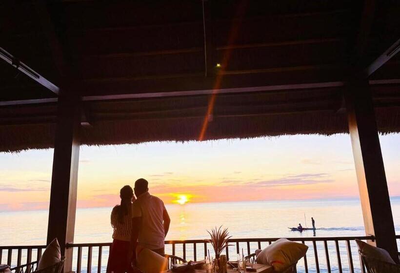 استراحتگاه Famiana Green Villa