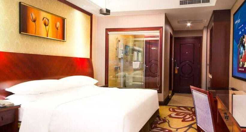 Vienna Hotel Shenzhen Bao An Fanshen Metro Station