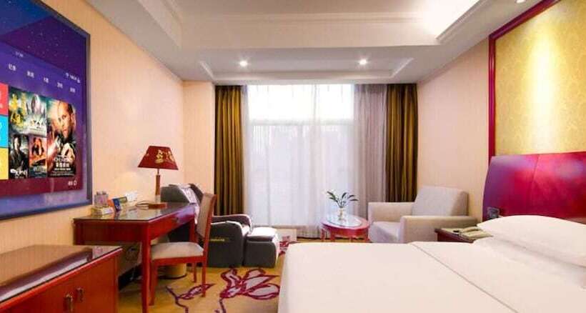 Vienna Hotel Shenzhen Bao An Fanshen Metro Station