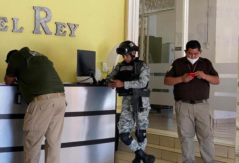 فندق Casa Del Rey!!