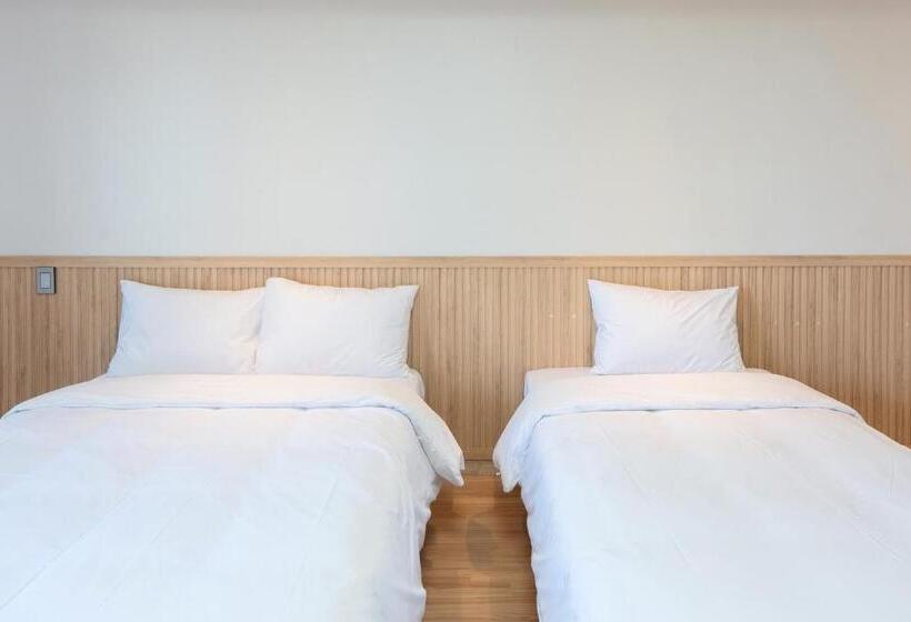 Отель Ocean Palade