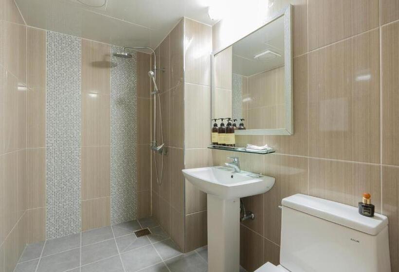 Отель Ocean Palade