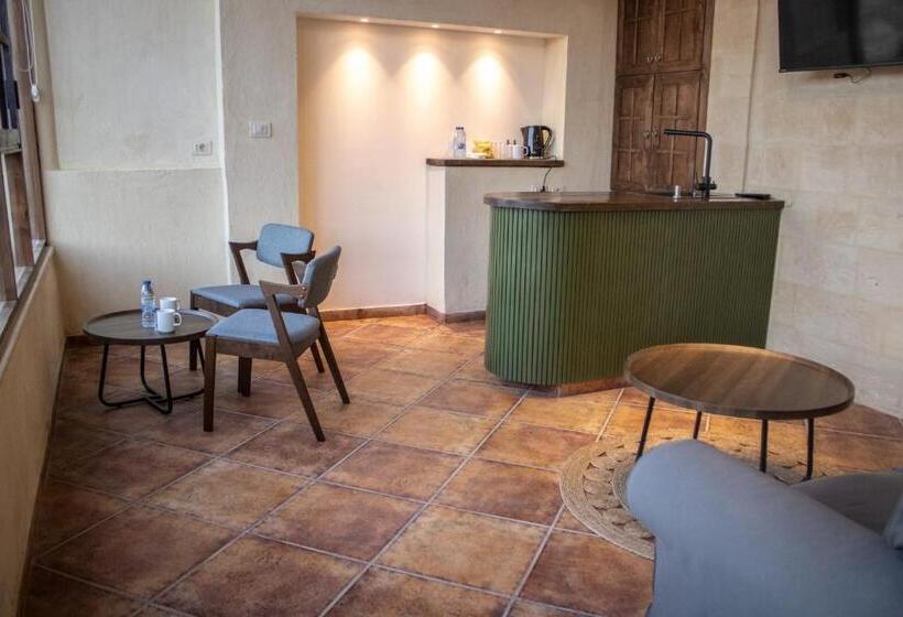 هتل Saraya Locanda