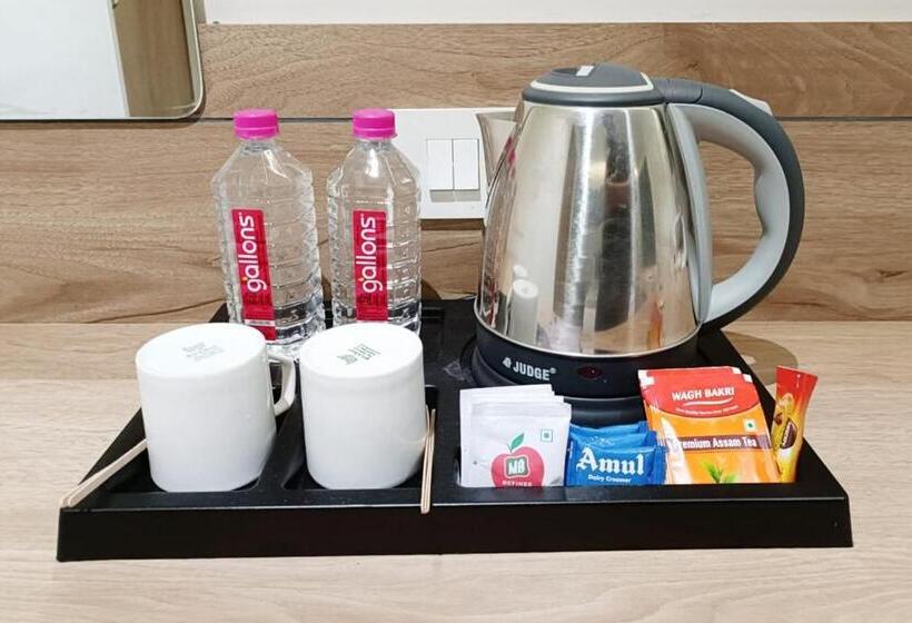 Kant By Gohotels   Near Shree Dwarkadhish Temple