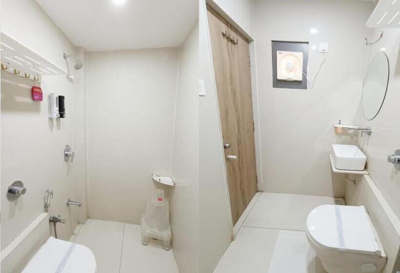 Kant By Gohotels   Near Shree Dwarkadhish Temple