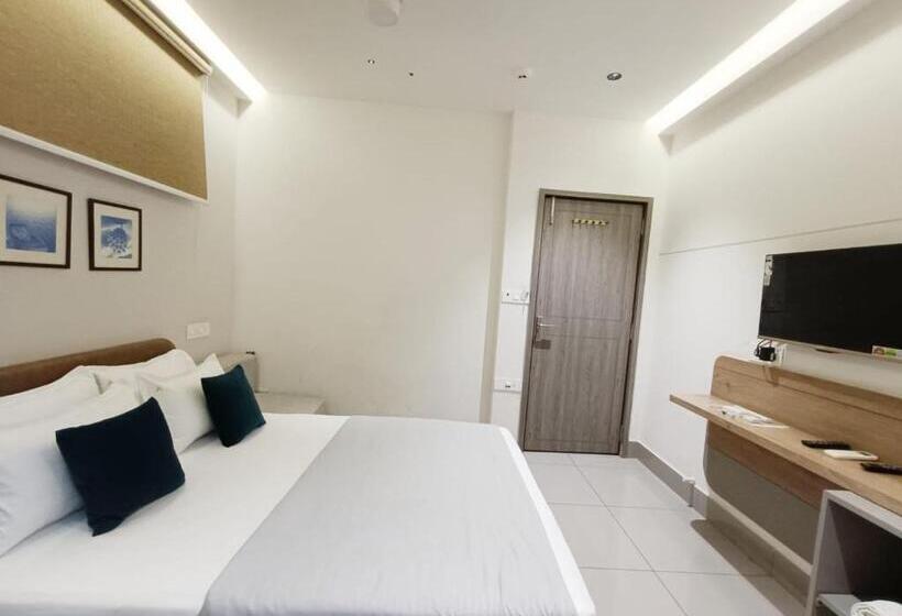 Kant By Gohotels   Near Shree Dwarkadhish Temple