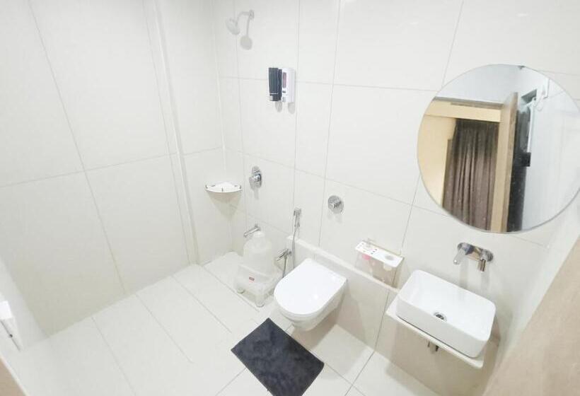 Kant By Gohotels   Near Shree Dwarkadhish Temple