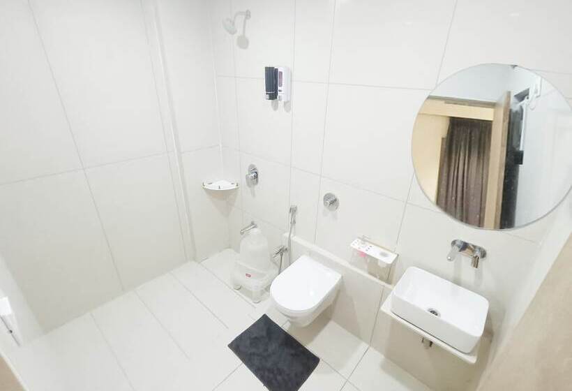 Kant By Gohotels   Near Shree Dwarkadhish Temple