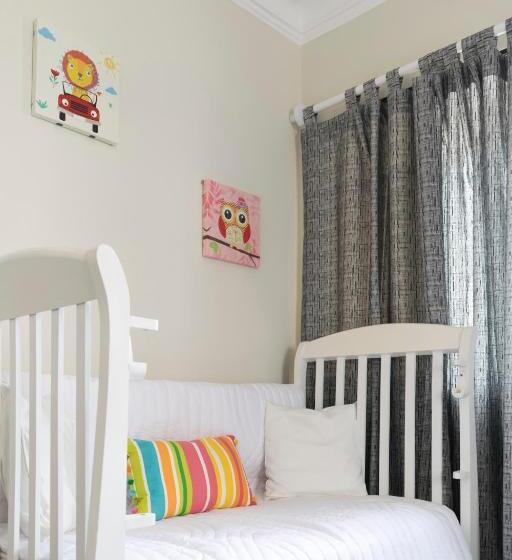 פנסיון Centric, Spacious And Petfriendly Guest House In The Best Location In Lince