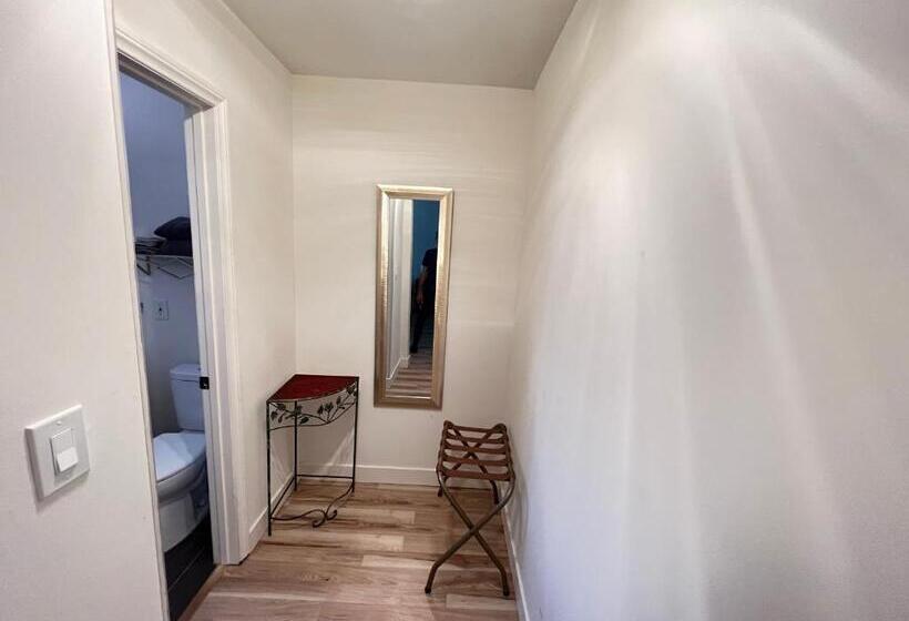 بنسيون Little Betty S Casita