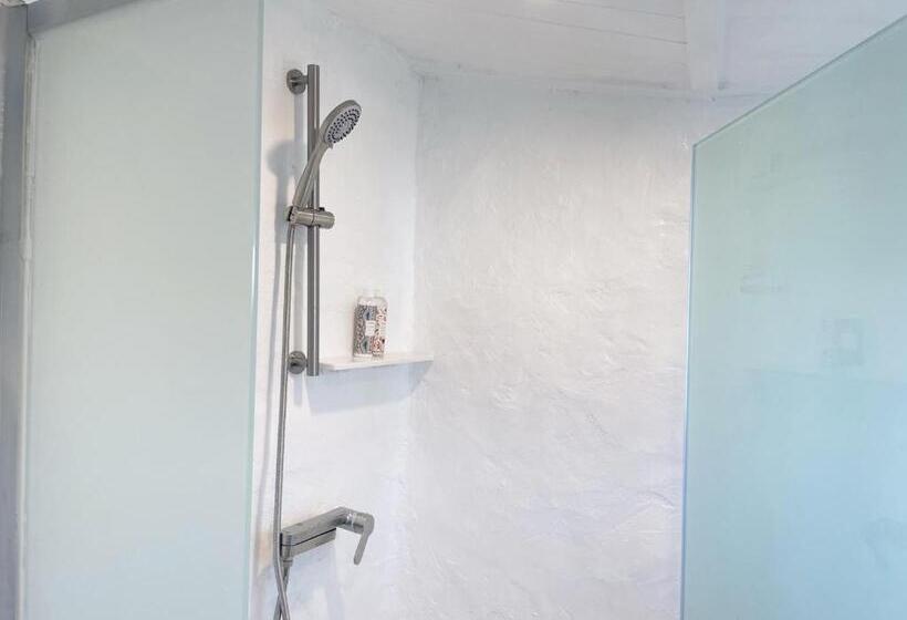 بنسيون Moonlight & Small House