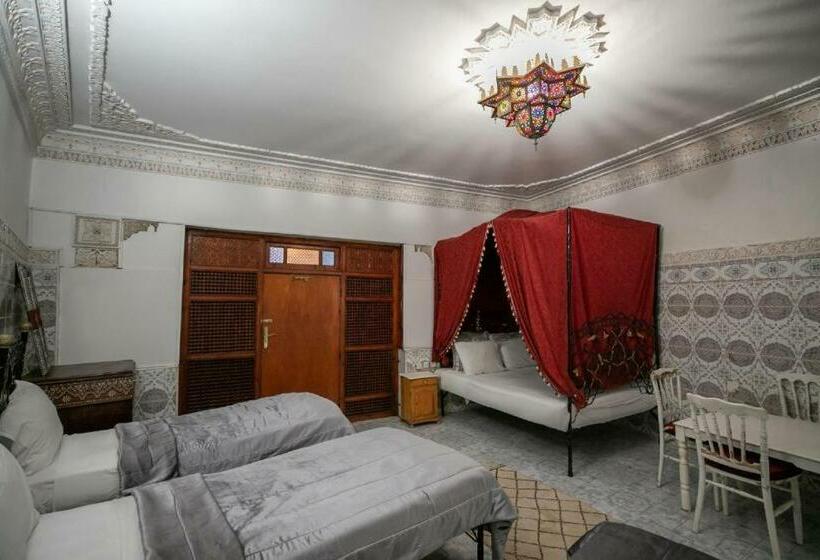 Riad Fez Hostel