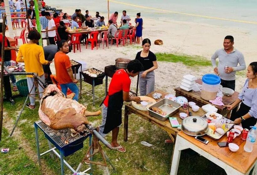 Romny Cozy Bay Resort