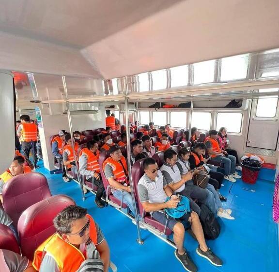 Romny Cozy Bay Resort