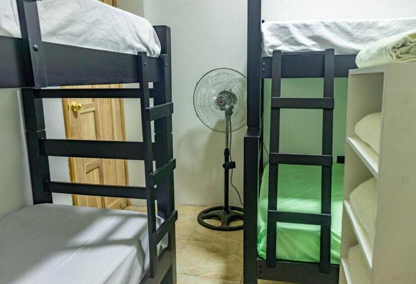 ユースホステル Poseidón Lodging Cojimies