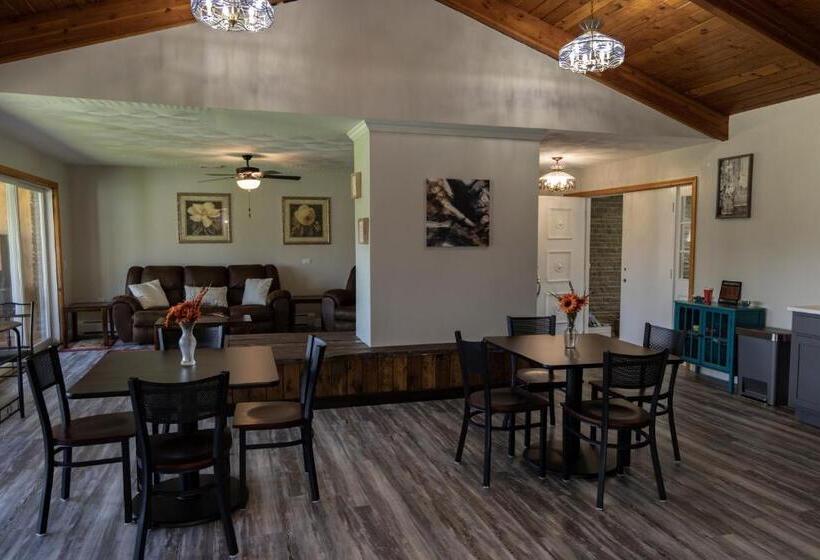 ユースホステル Stony Fork Inn