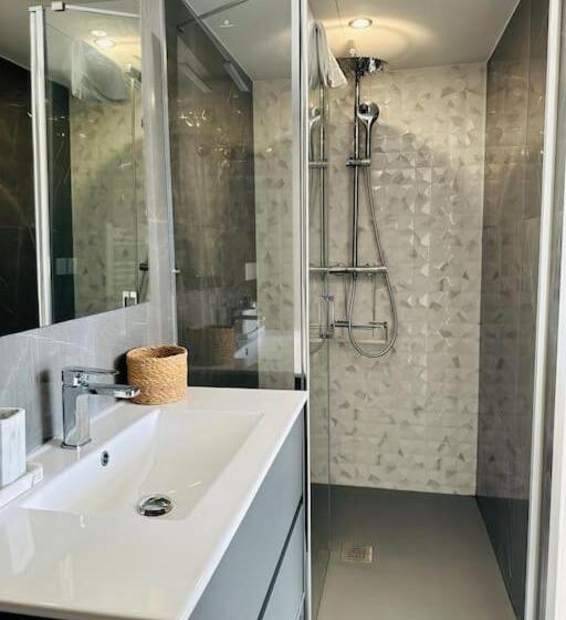 민박 Cassiopé Mer & Montagne Moonlight Spa Wellness