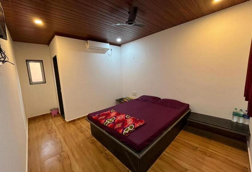 Hemprabha Bed & Breakfast, Ratnagiri