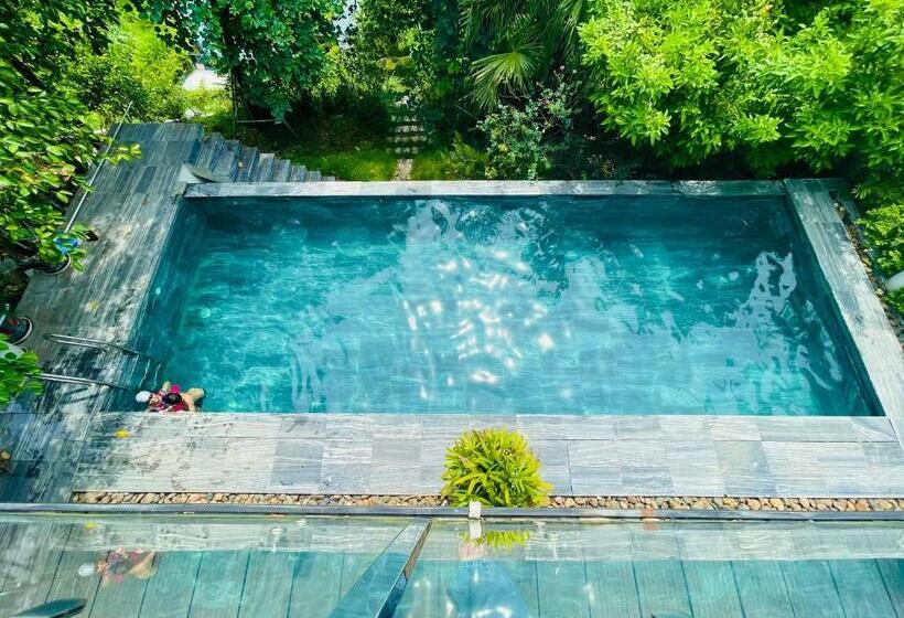 هتل Bluehome Villa