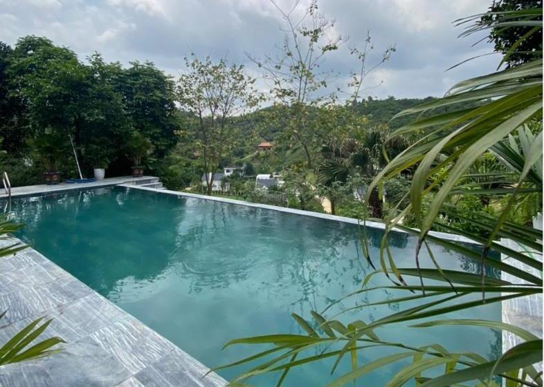 هتل Bluehome Villa