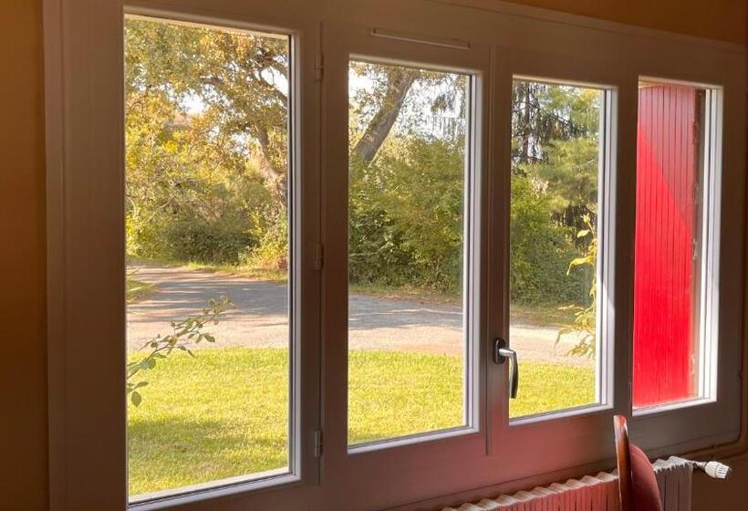 בית מלון כפרי Métairie De Moutiques