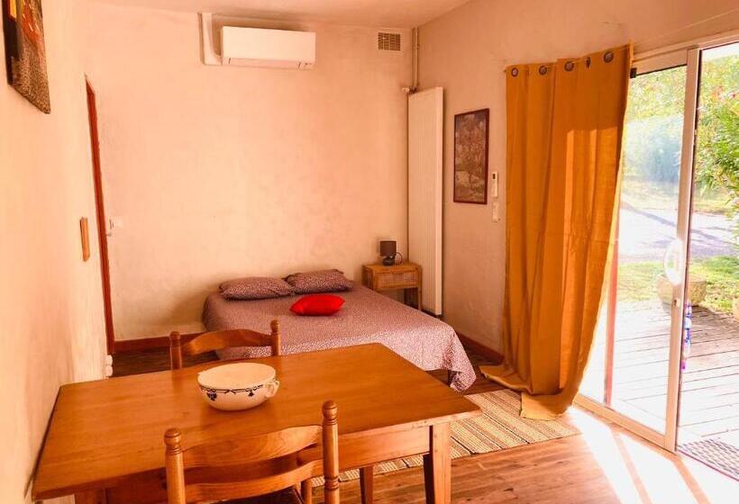 בית מלון כפרי Métairie De Moutiques