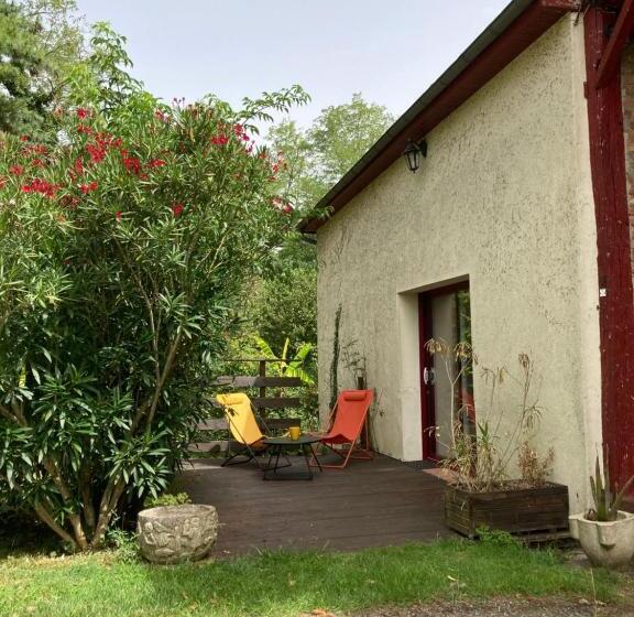 בית מלון כפרי Métairie De Moutiques