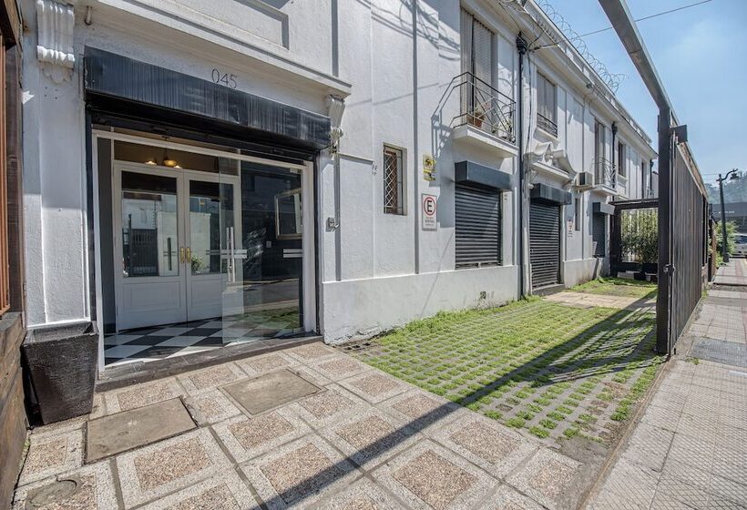 호텔 Santiago Patio Bellavista