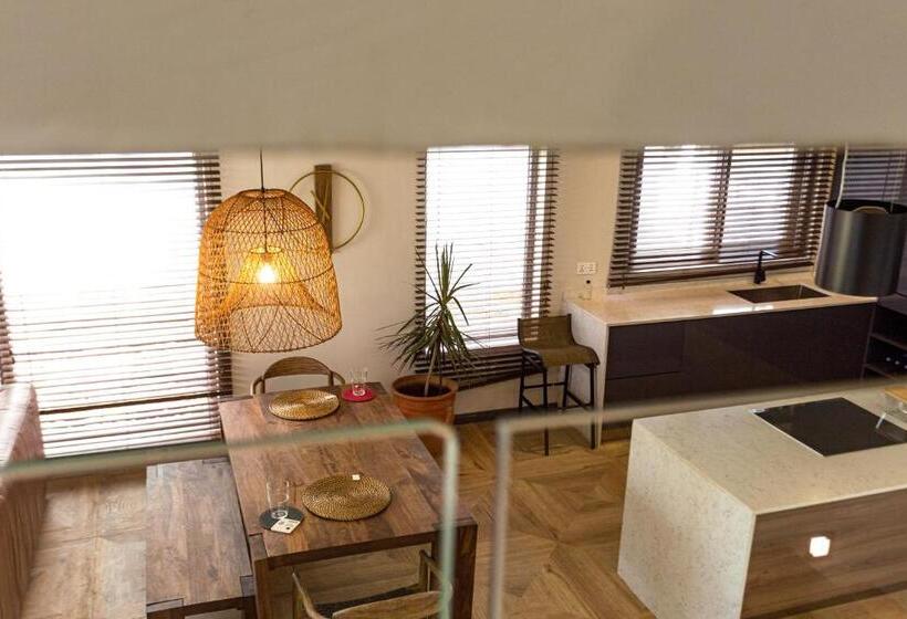 هتل Serenity Residences & Spa   Kokrobite Beach