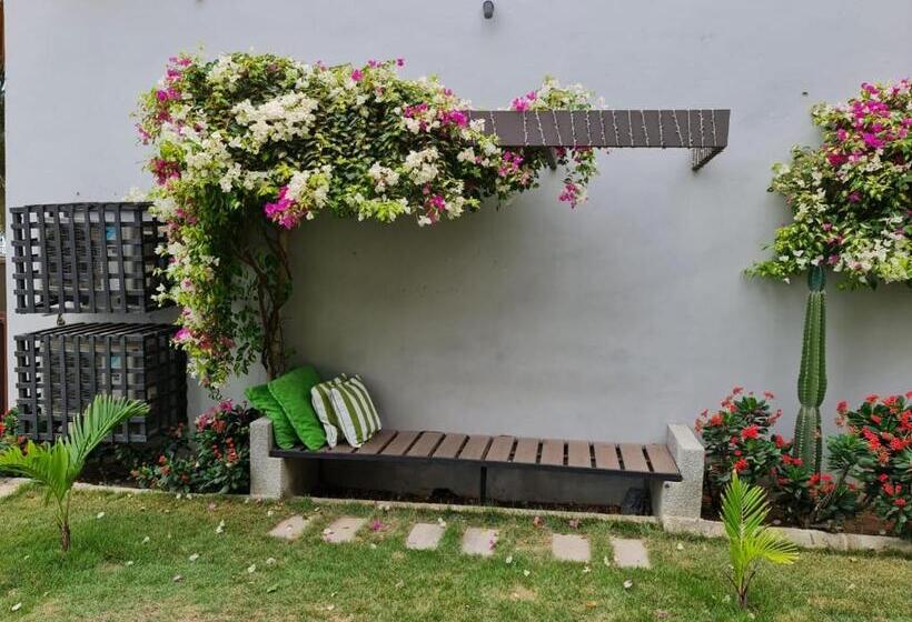 هتل Serenity Residences & Spa   Kokrobite Beach