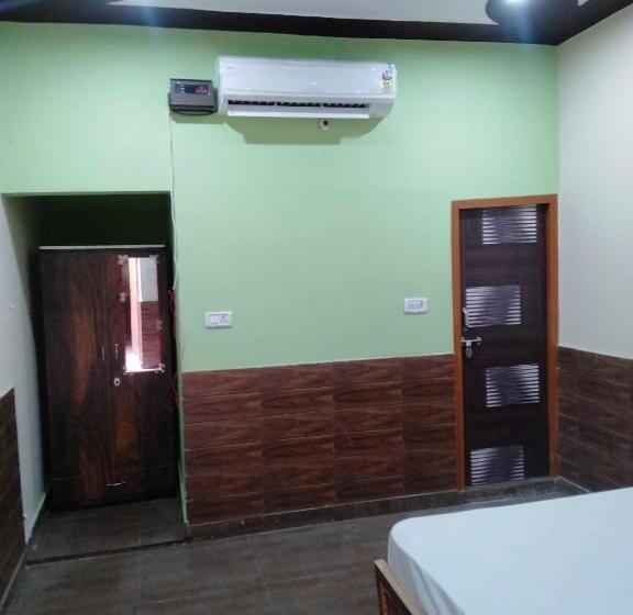 Пансион Oyo Home Grand